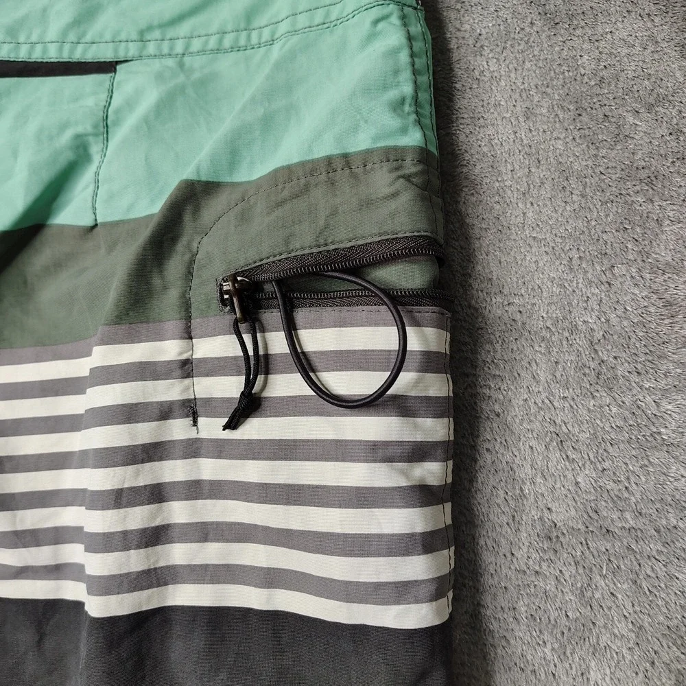 Patagonia Wavefarer Board Shorts Mens 38 Green Striped Quick Dry Swim Trunks
